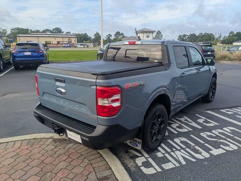 Used 2024 Ford Maverick Lariat w/ FX4 Off-Road Package AWD/4WD image 5