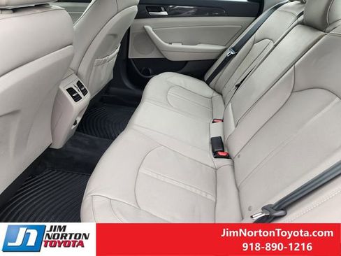 Used 2018 Hyundai Sonata Limited image 30