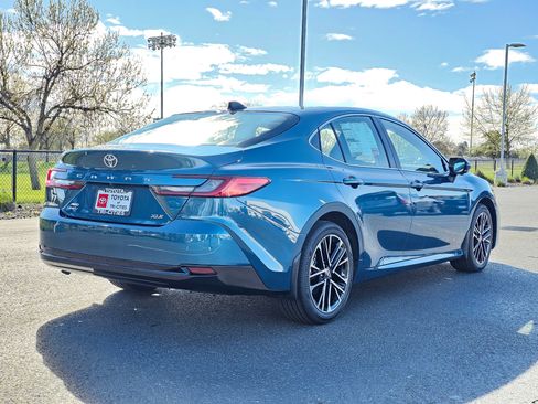 New 2026 Toyota Camry XLE AWD/4WD image 5