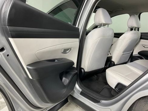 Used 2025 Hyundai Tucson SEL AWD/4WD image 14