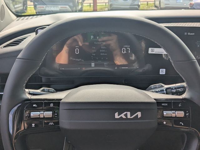 New 2027 Kia Carnival FWD image 29