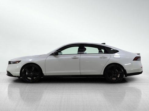 Used 2023 Honda Accord Sport image 2