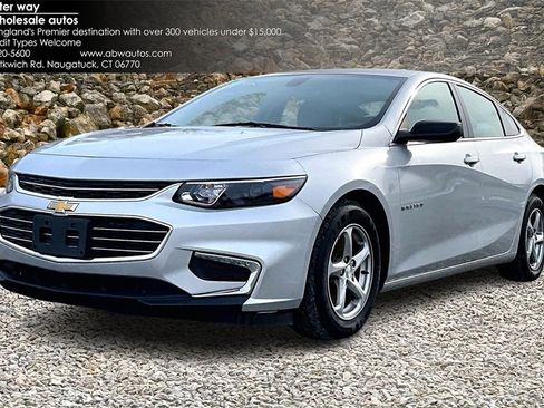 Used 2018 Chevrolet Malibu LS image 1