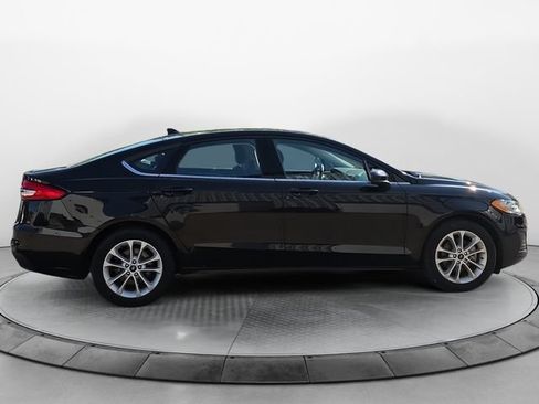 Used 2019 Ford Fusion SE FWD image 6