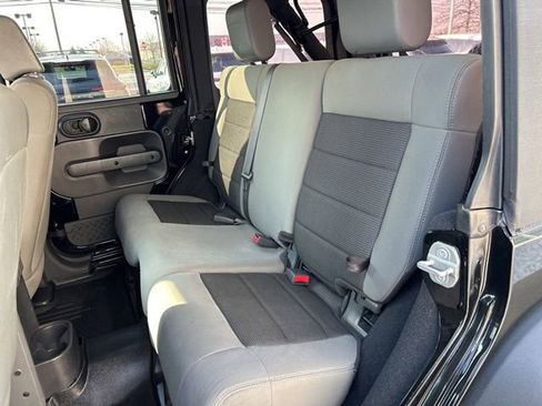Used 2009 Jeep Wrangler X image 12