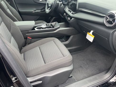 New 2026 Chevrolet Equinox LT FWD image 27