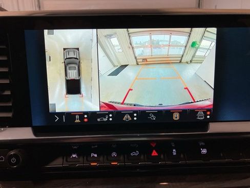 New 2025 Chevrolet Silverado 1500 LTZ w/ Technology Package image 28