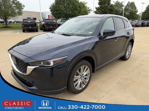 Used 2023 MAZDA CX-5 Signature AWD/4WD image 1