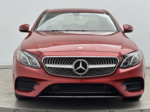 Used 2017 Mercedes-Benz E 300 image 2