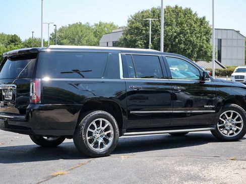 Used 2016 GMC Yukon XL Denali w/ Open Road Package AWD/4WD image 27