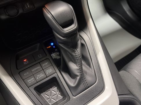 New 2025 Toyota RAV4 XLE image 22