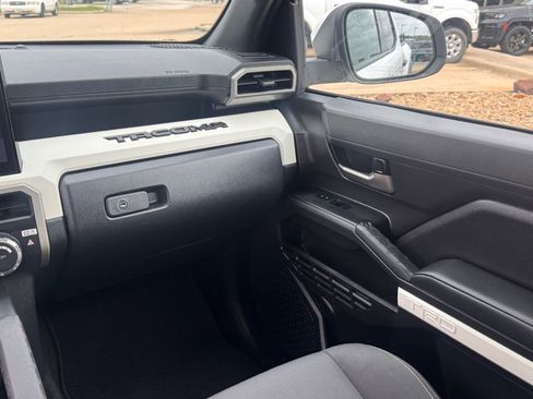 Used 2024 Toyota Tacoma TRD Off-Road AWD/4WD image 22