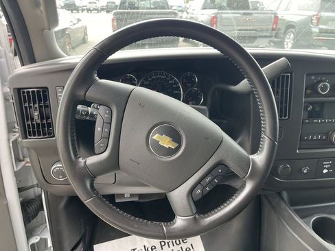 Used 2022 Chevrolet Express 2500 LS w/ Driver Convenience Package RWD image 5