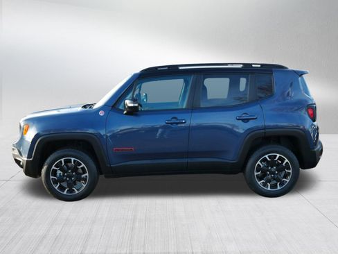Used 2023 Jeep Renegade Trailhawk w/ Trailhawk Elite Group image 4