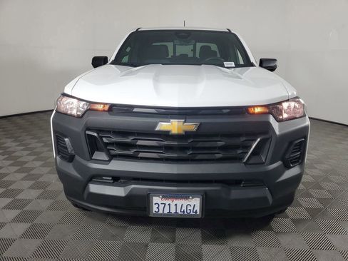 Used 2025 Chevrolet Colorado W/T image 9