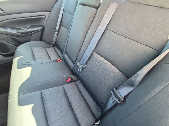 Used 2025 Nissan Altima 2.5 SV FWD image 16