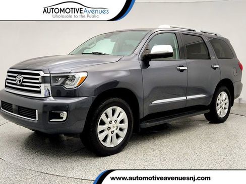 Used 2020 Toyota Sequoia Platinum image 1