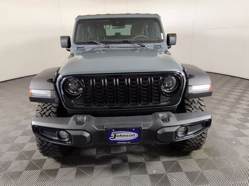Used 2024 Jeep Wrangler Sport AWD/4WD image 2