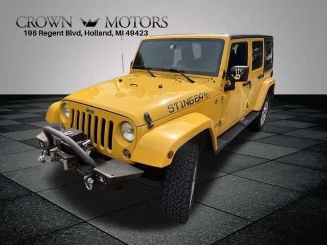 Used 2015 Jeep Wrangler Unlimited Sahara w/ Connectivity Group AWD/4WD image 4