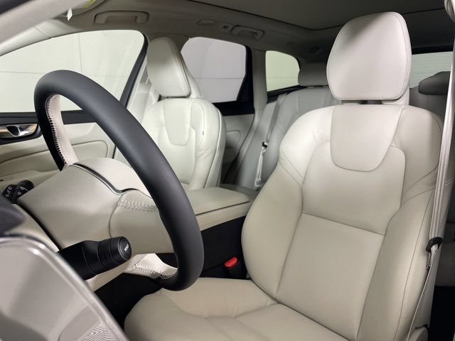 Certified 2025 Volvo XC60 T8 Plus w/ Protection Package AWD/4WD image 23