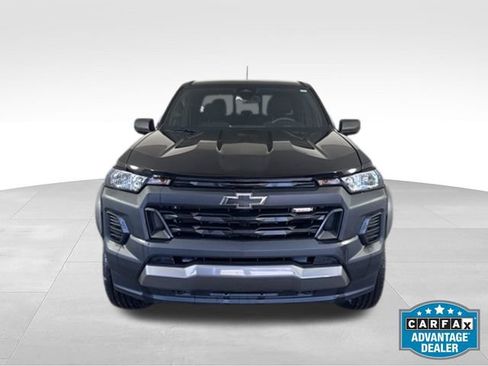 Used 2024 Chevrolet Colorado Trail Boss w/ Advanced Trailering Package AWD/4WD image 2