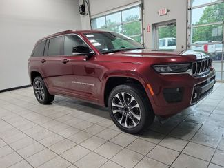 New 2025 Jeep Grand Cherokee Overland video 2