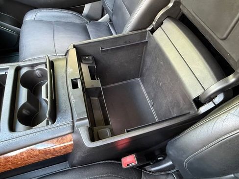 Used 2020 Chevrolet Tahoe Premier RWD image 38