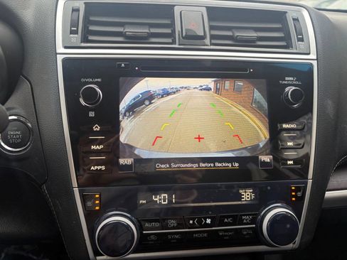Used 2019 Subaru Outback 2.5i Limited image 14