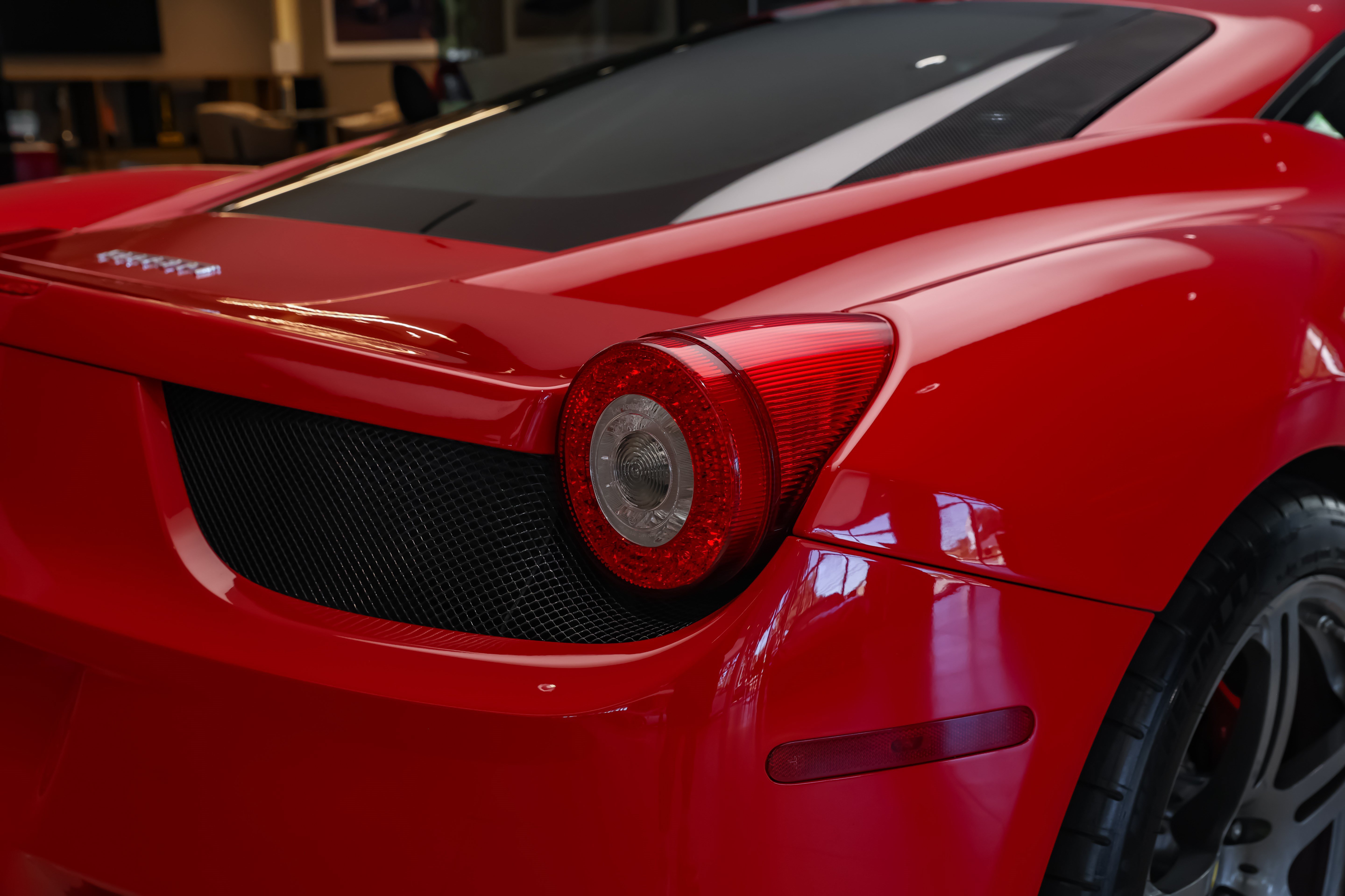 Used 2010 Ferrari 458 Italia Coupe RWD image 36