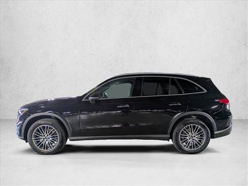 Certified 2025 Mercedes-Benz GLC 300 4MATIC image 9