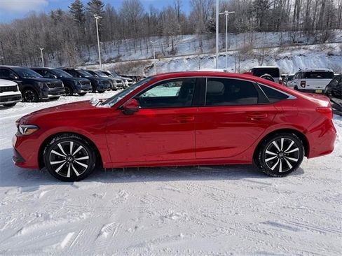 Used 2024 Honda Civic EX image 3