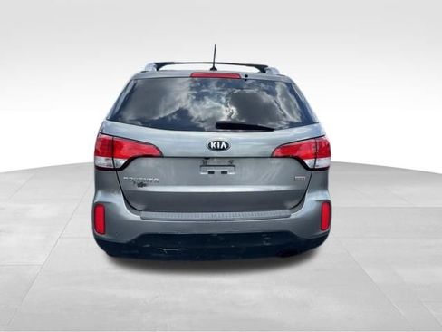 Used 2014 Kia Sorento LX FWD image 6