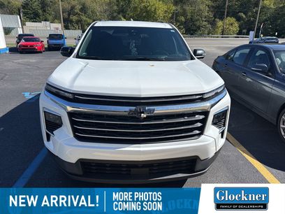 Used 2024 Chevrolet Traverse LT w/ LPO, Floor Liner Package