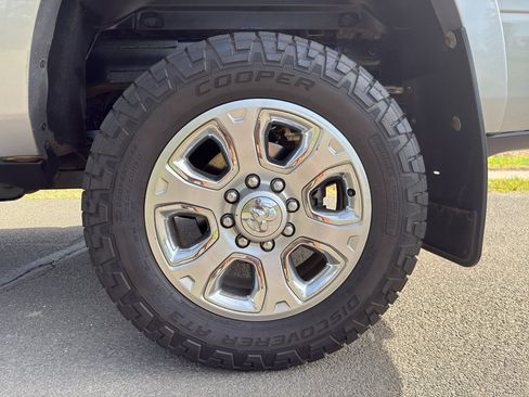 Used 2022 RAM 2500 Limited image 11