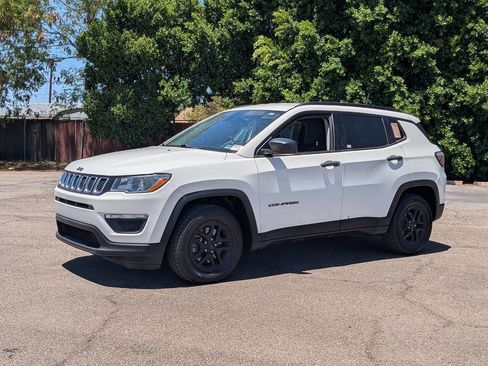 Used 2018 Jeep Compass Sport image 8