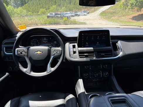 Used 2024 Chevrolet Tahoe LT AWD/4WD image 24