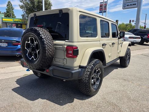 Used 2022 Jeep Wrangler Unlimited Rubicon 4xe w/ Cold Weather Group AWD/4WD image 5