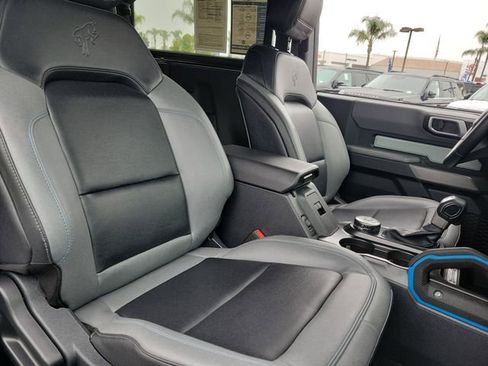 Used 2022 Ford Bronco Black Diamond AWD/4WD image 24