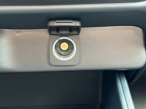 New 2025 Ford Maverick XL w/ 4K Tow Package image 7