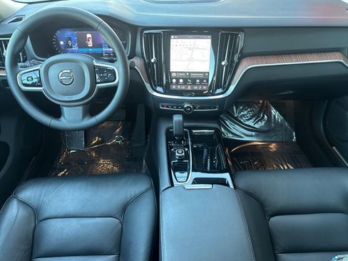 Used 2023 Volvo S60 T8 Plus w/ Climate Package image 14