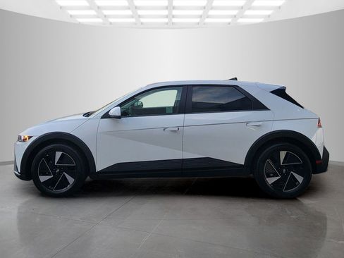 New 2026 Hyundai Ioniq 5 SEL image 4