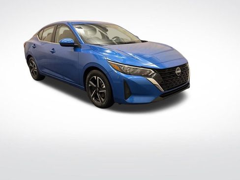 Used 2024 Nissan Sentra SV image 3