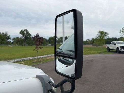 Used 2011 Ford E-450 and Econoline 450 Super Duty w/ Shuttle Bus Prep Pkg RWD image 6