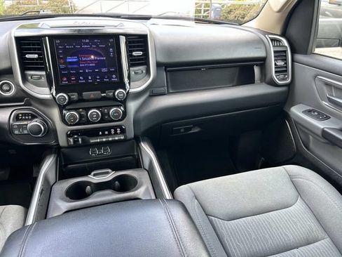 Used 2020 RAM 1500 Big Horn AWD/4WD image 16