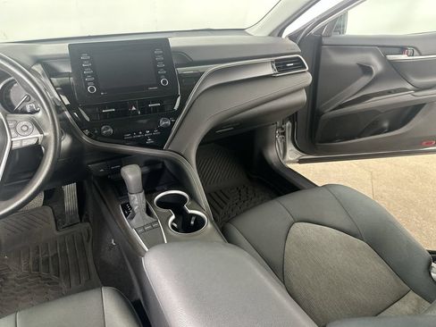 Used 2022 Toyota Camry LE w/ Convenience Package FWD image 21