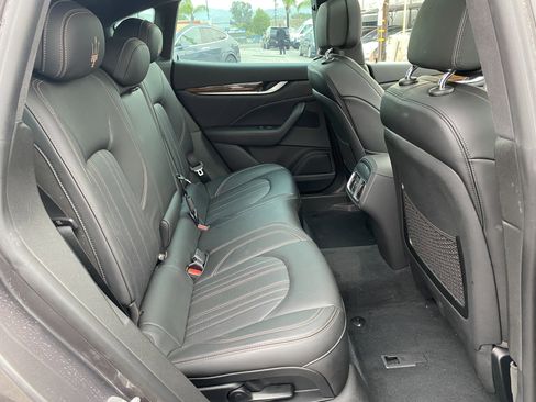 Used 2022 Maserati Levante GT image 20