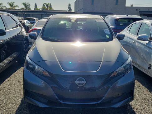 Used 2025 Nissan Leaf S FWD image 2