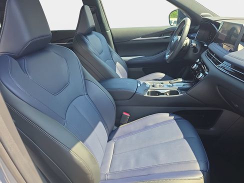 Certified 2026 INFINITI QX60 Sport AWD/4WD image 10