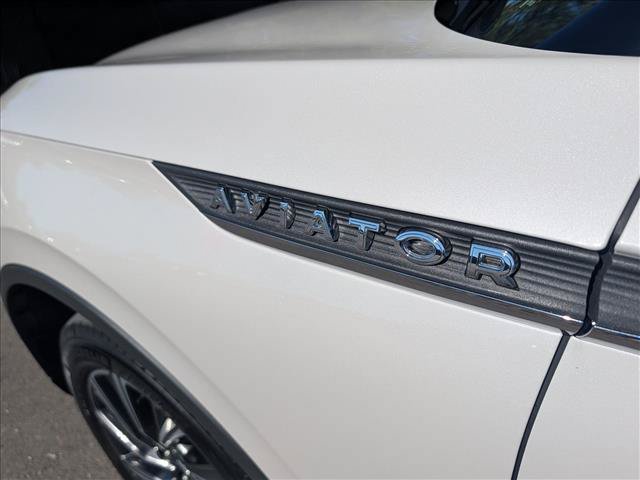 Used 2025 Lincoln Aviator AWD w/ Equipment Group 101A image 10