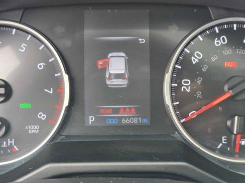 Used 2020 Toyota RAV4 XLE image 21